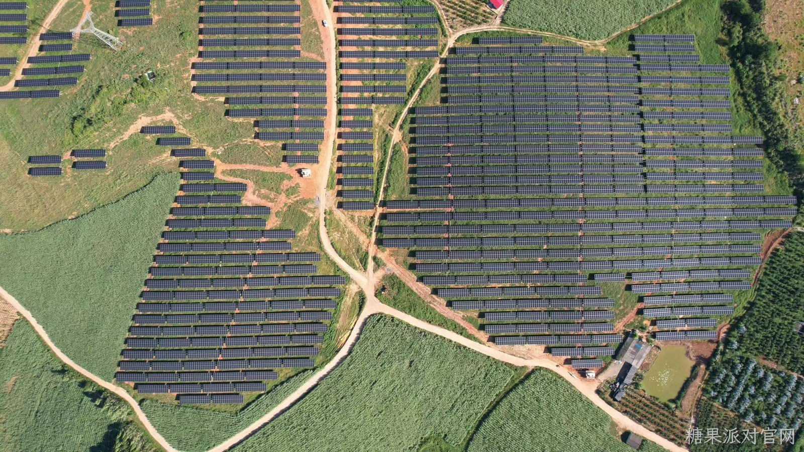 糖果派对官网能源发展-金开新能贵港市桥圩镇农光储互补平价上网光伏项目